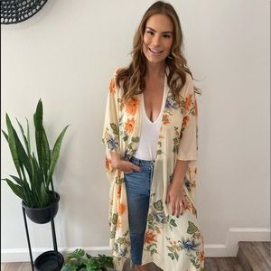 Beautiful floral kimono!